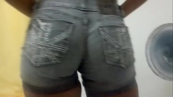 Preview 1 of Lesbo Jo - MI ESPOSA EN SHORTS