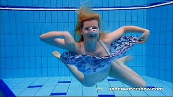 Preview 1 of Small Porn Boydyel - Cute Lucie is stripping underwater