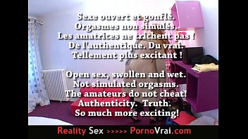Preview 1 of Wife Story Buzzers Sax - FRENCH amateur Il fout la cochonne a poil et encule direct !