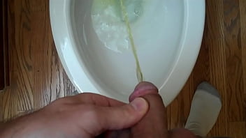 Preview 2 of Ceel Tor - Male POV pee