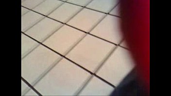 Preview 4 of L Myz - YouTube- UPSKIRT increible hasta arriba y levantando la faldita
