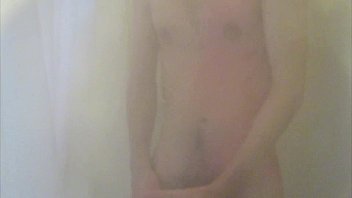 Preview 3 of Xoxoxo Koub - showertime