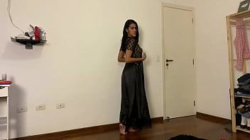 Preview 3 of Xxnx Wwe - Bia Hot provando seus pijamas novos enquanto fica pelada para voce