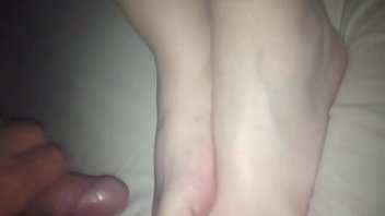 Preview 2 of Hijab Women Fuck - footjob69