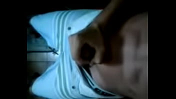 Preview 3 of Yxxjwzrmb - punhetinha com gozada
