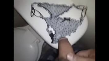 Preview 1 of Indxnxxvideo - en la tanga de mi cu&ntilde_ada