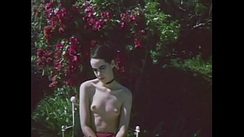 Preview 2 of Angry Game Mom - Jena Malone Topless