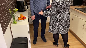 Preview 1 of Girls Eatin - Sexy mother-in-law sucked my dick and bent over and started masturbating