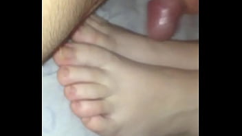 Preview 2 of Oldandyongporn - Footjob69