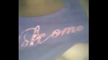Preview 3 of Beach Strolling - Las tetas de mi vieja