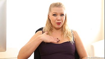 Preview 1 of 3g X Sax Vidoes - ABIGAIL TOYNE Breast Exam SD