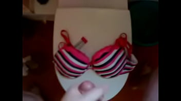 Preview 1 of Big Anas Bbw Sex - Cumming on sisters bra