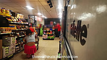 Preview 2 of Desi Playnet - Flaquita culona en minifalda en el supermercado
