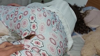 Preview 1 of Logan Megan - Follo a mi hermanastra sin quitarle la pijama