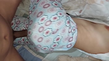 Preview 4 of Logan Megan - Follo a mi hermanastra sin quitarle la pijama