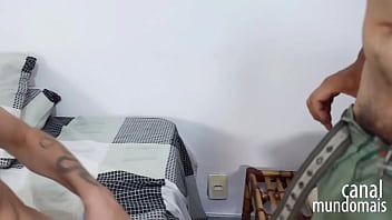 Preview 3 of Tamil Actress Boomika Sex Video - Sentei no pauz&atilde_o grosso do sorveteiro!!!