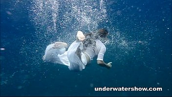 Preview 1 of Grip Sex - Rare deep sea erotics filmed only by us