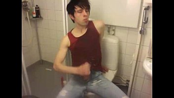 Preview 4 of Bf Xxx Sunna - .Boy - Piss in jeans &amp_ Smoke 2