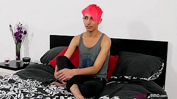 Preview 1 of Girl Moon Webcam - Leo Quin Jerks Off