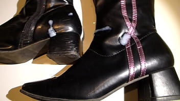 Preview 4 of Vdoio Tn - Cum on Neighbours little Boots