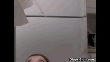 Preview 4 of Xnxxxzoo Sex - y. slut drinking her piss from diaper