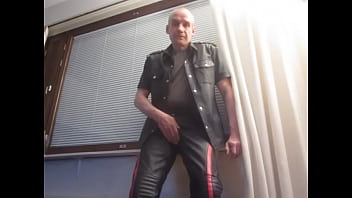 Preview 1 of Alexas Teksis - Finnish MR.mature leather Juha Vantanen 1