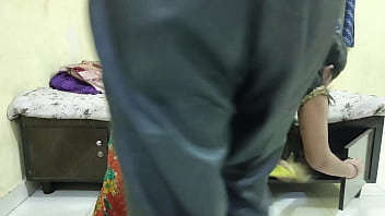 Preview 2 of Gay Anal Hooks - देसी भाभी ने अपना घर साफ कर रही थी तो उसका साहब आकार चोद दिया भाभी को