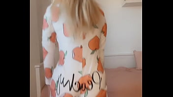 Preview 2 of Xxxforst Time Sex Bidoo - Apple Dress Selfie: Part 1