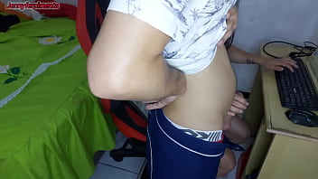 Preview 2 of Vigin Girl Rape - A patroa faz seu trabalho com a bucetinha molhada para que eu n&atilde_o deixe reclama&ccedil_&atilde_o para seus superiores