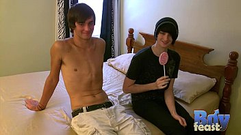 Preview 1 of Dehahi Ladki Ka Chut - Straight Boy Justin Fucks Aron