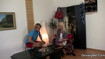 Preview 2 of Iscol Sexx Porn Tube - He bangs old blonde from behind