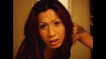 Preview 2 of Branler Sur - Leo-Shemales.Com - California Mexican Tgirl Sucks Some Cock Nasty CIM video