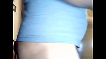 Preview 1 of Streaming Sex In Beech - Espero tu pene en lugar del pepino...