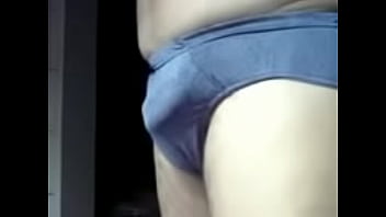 Preview 1 of Jabardasti Sex Brother Sister - A pica pulsa para fugir da cueca
