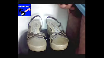 Preview 2 of Wwwpakistan Xxxcom - cum over heels - Cum on my wife&acute_s friend sandal