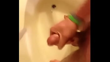 Preview 4 of Bbm Fisting - trim.214kcm.MOV