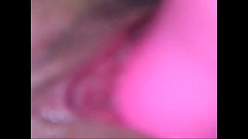 Preview 4 of Arabs Xpoze - pussy pink vibrator