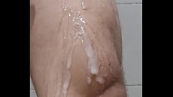 Preview 4 of Por Nmovise - Derramando la leche para tu boca