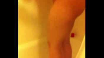 Preview 2 of Fleshy Body - IMG 1914.MOV