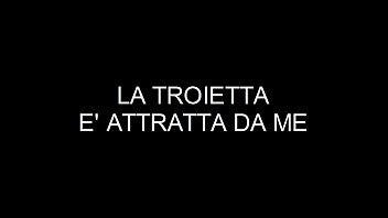 Preview 1 of Boy Fuck Dade And Mom - STORIE DI CORNA - (Bull, mogli e cornuti) - COMMESSA VIAGGIATRICE