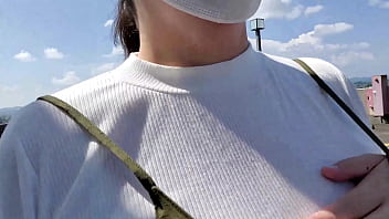 Preview 1 of Poran With Driver - A frustrated married woman masturbates with her legs open and her breasts exposed in an outdoor parking lot：The full video is&rarr_https://www.xvideos.red/channels/aika-frau