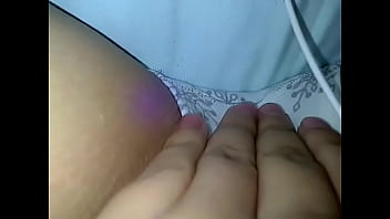 Preview 1 of Lesbian In Hard Mom - Novia tocandose pt 2