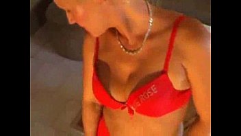 Preview 1 of Indian Sis Sleep Night - Gisele 74 belle pute 6
