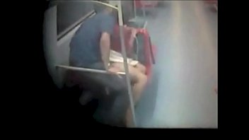 Preview 1 of Sister Xnxx Daughter - Sexo en vagon Linea 4 A Metro de Santiago,  Chile