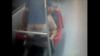 Preview 4 of Sister Xnxx Daughter - Sexo en vagon Linea 4 A Metro de Santiago,  Chile