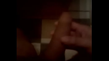 Preview 1 of Mugr Hot - VID 20121216 073700
