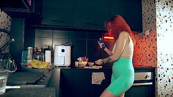 Preview 1 of Infieles Pillados - Morning Kitchen Fuck,  I Take Her from Behind Pre-Breakfast