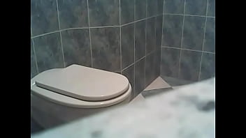 Preview 1 of Local Israel Porn - Spy my friend before shower....