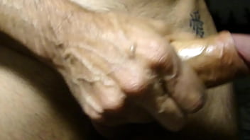 Preview 1 of Viken Com - M4H05615.MP4