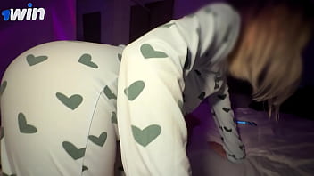 Preview 1 of Opra Munu - Crazy grease! And a really huge ass